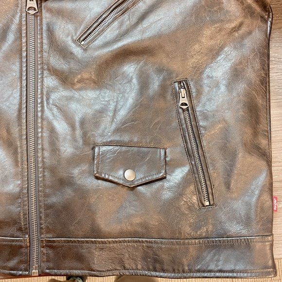Levi's Vegan Leather Moto Jacket (M-L) - Picture 8 of 12